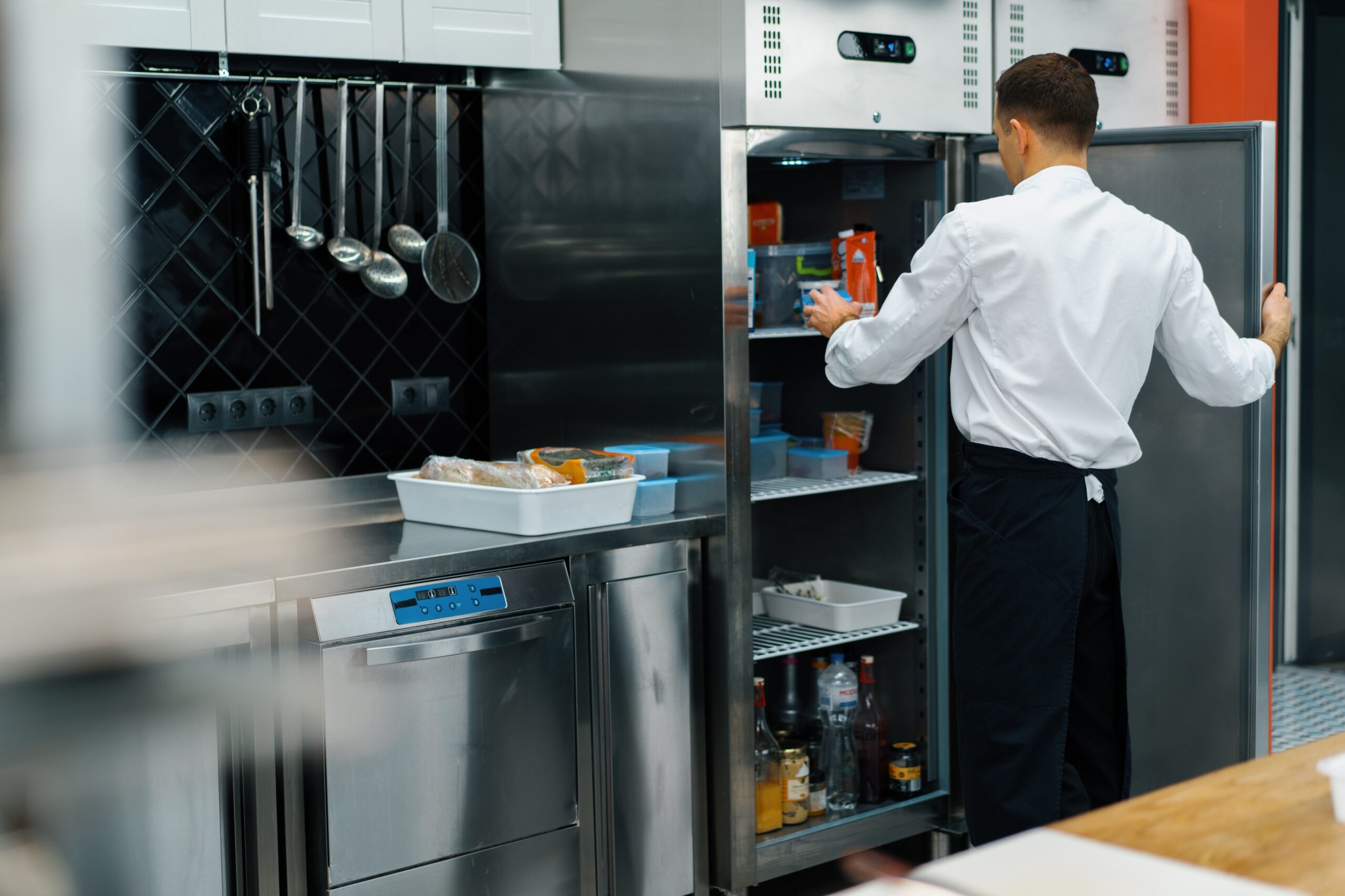 choisir une armoire réfrigérée pour restaurant : nos experts vous conseillent